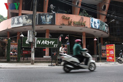 Cổ phần hóa - giải pháp 'cứu' rạp chiếu phim nhà nước? ảnh 1