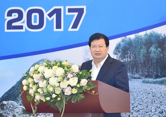 Thủ tướng: Không thể xả lũ làm tăng ngập mà vẫn 'đúng quy trình' ảnh 1