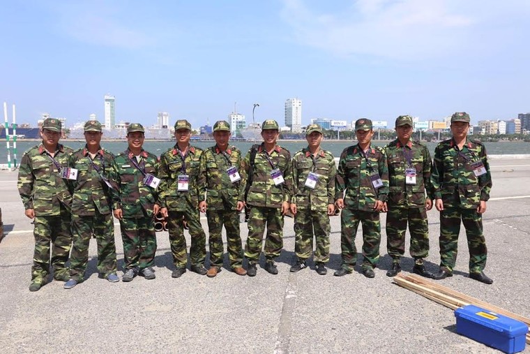 Đội Việt Nam tiết lộ công nghệ bắn pháo hoa hàng đầu thế giới ảnh 1