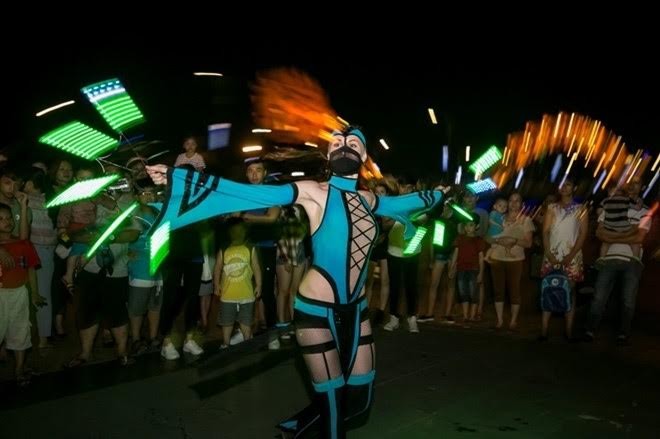 Du khách tiếp tục ”quẩy tưng bừng” tại lễ hội đường phố Đà Nẵng 2017 ảnh 5