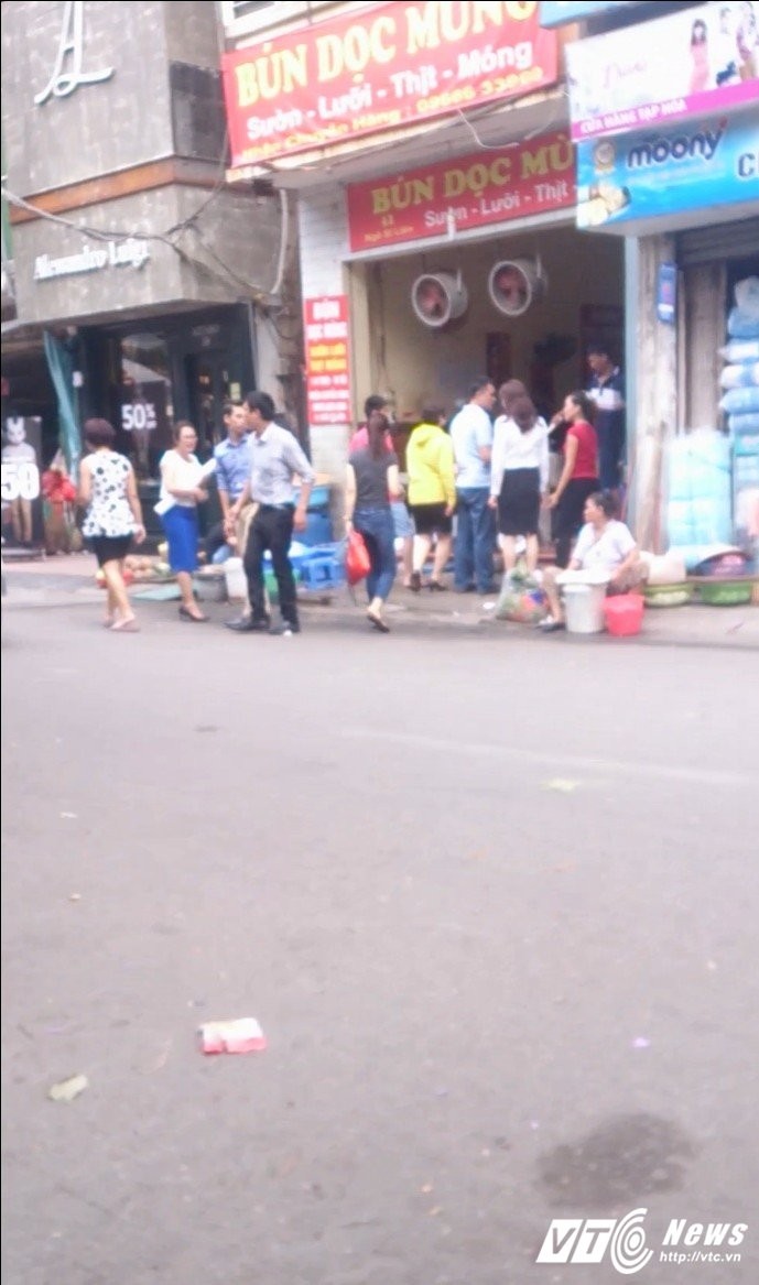 Quán 'bún chửi' Hà Nội lên CNN: Bà chủ quán vẫn miệt thị khách ảnh 1