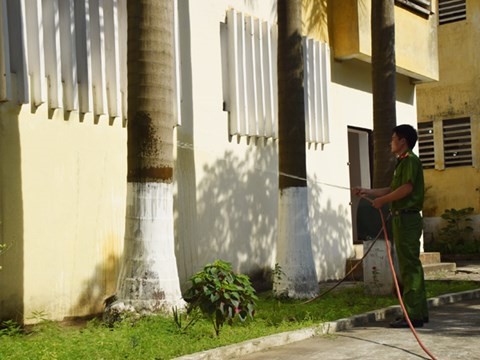 Đảm bảo sức khỏe cho phạm nhân ngày nắng nóng ảnh 1