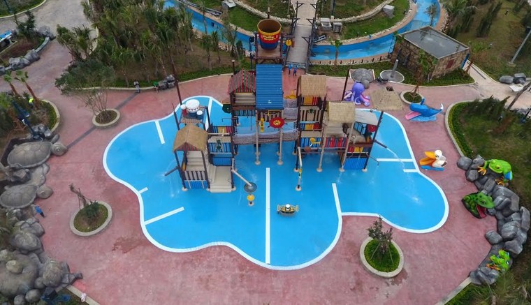 Giải cơn khát giữa hè với Typhoon Water Park Hạ Long ảnh 1