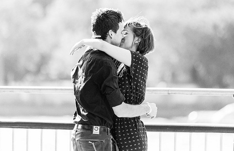 10 tác dụng kỳ diệu của nụ hôn ảnh 1