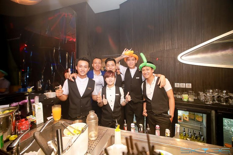 Tưng bừng “dạ tiệc trắng” cùng dàn sao Việt tại SKY36 Đà Nẵng ảnh 2