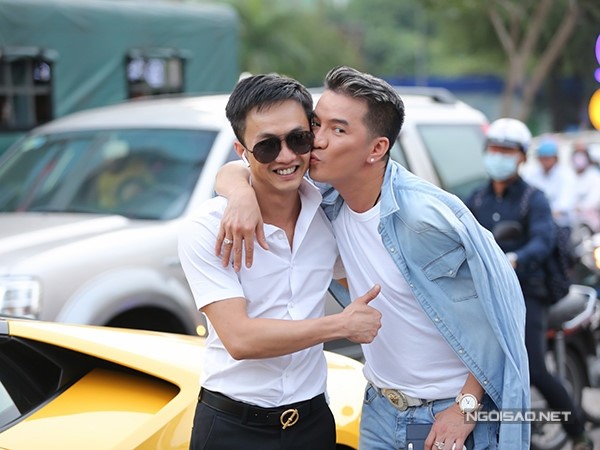 Đàm Vĩnh Hưng nói về các cuộc tình của Hà Hồ ảnh 1