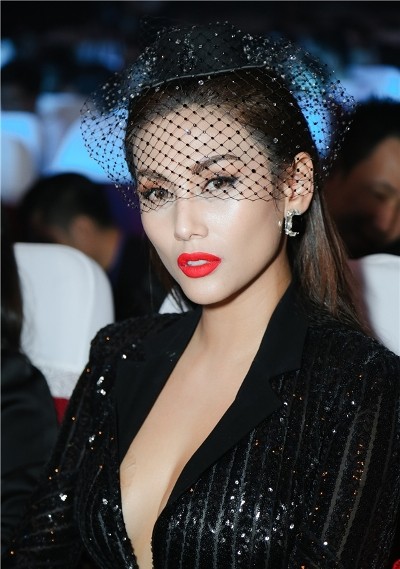 Võ Hoàng Yến: 'Tôi muốn lấy chồng nhưng lại sợ sinh con' ảnh 1