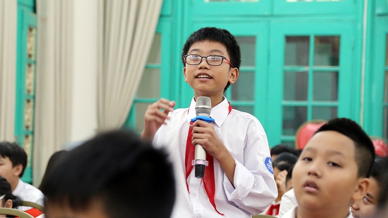 Giáo sư Ngô Bảo Châu khuyên học trò điều gì khi về thăm trường cũ? ảnh 3