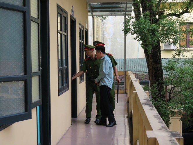 Xét xử đại án Ocean Bank: Diễn viên Quỳnh Tứ hầu tòa trong tư cách bị cáo ảnh 1