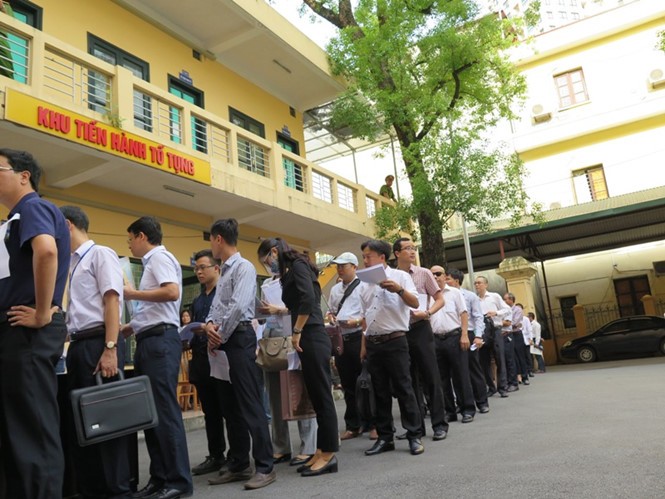 Xét xử đại án Ocean Bank: Diễn viên Quỳnh Tứ hầu tòa trong tư cách bị cáo ảnh 6