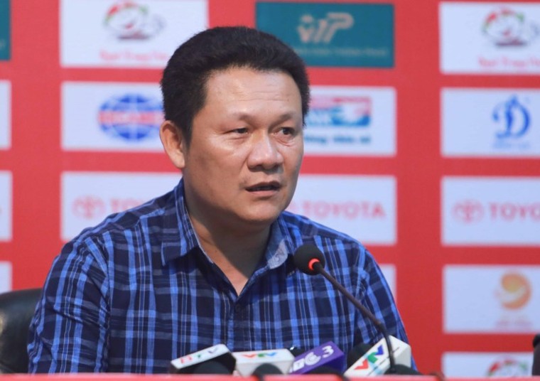 Thua sát nút, HLV Hoàng Anh Gia Lai tố trọng tài xử ép ảnh 1