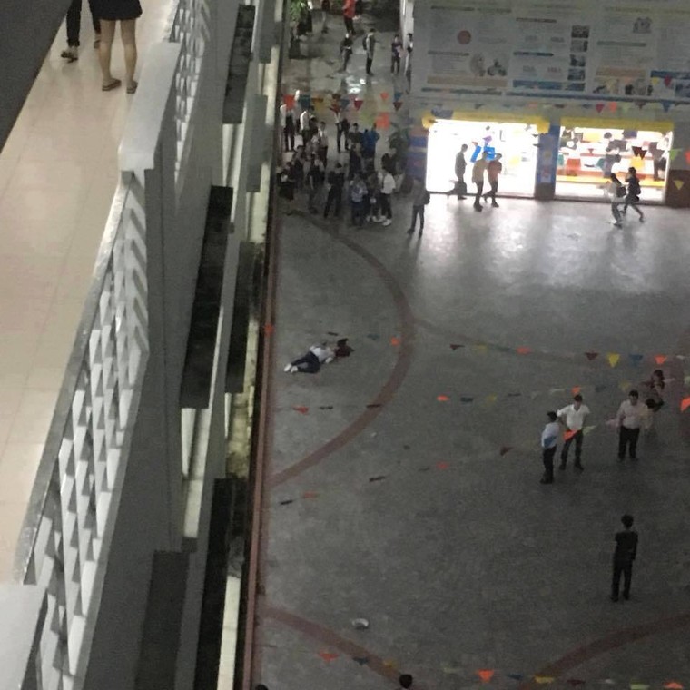 Nam sinh viên trường ĐH Hutech bất ngờ tử vong trong sân trường ảnh 1