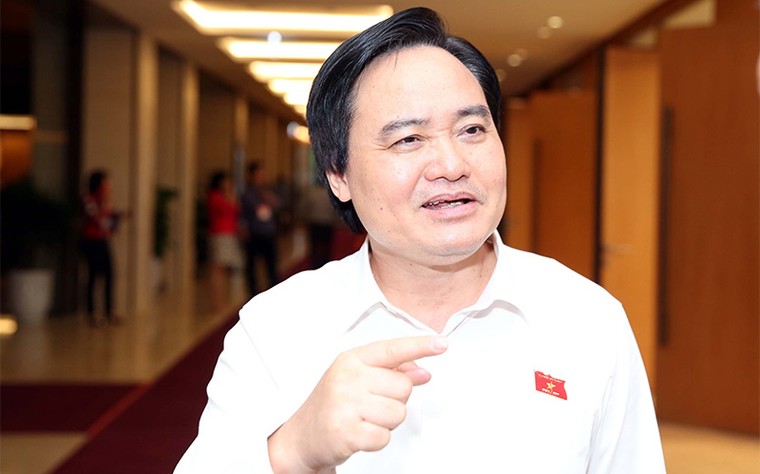 Bộ trưởng Phùng Xuân Nhạ trăn trở việc cô giáo về hưu với mức lương 1,3 triệu đồng ảnh 1