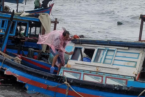 Sập nhà, tốc mái,chìm thuyền, Khánh Hòa thiệt hại tiền tỷ sau bão ảnh 3