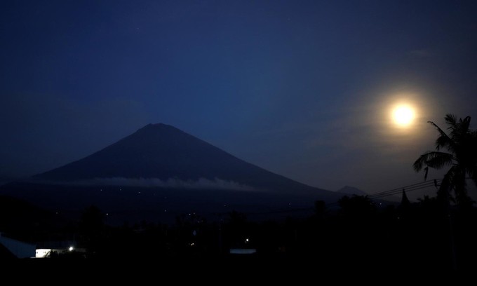 Cảnh tượng siêu trăng trên khắp thế giới tháng 12 ảnh 8