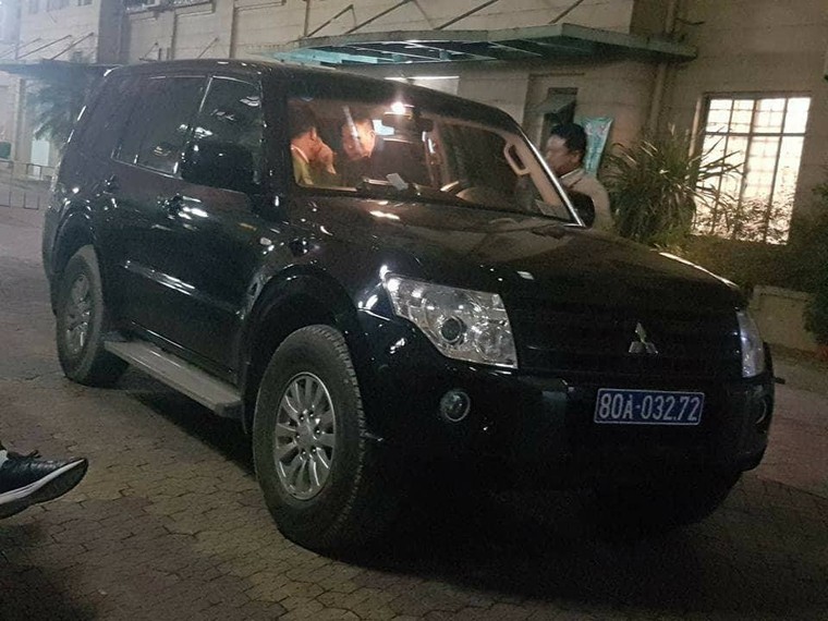 Cơ quan điều tra khám xét nhà riêng ông Đinh La Thăng ảnh 1