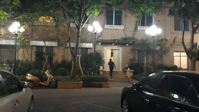 Cơ quan điều tra khám xét nhà riêng ông Đinh La Thăng ảnh 2