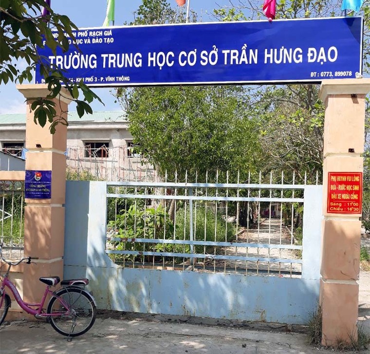 Buộc thôi học hai nữ sinh đánh đập dã man ba nữ sinh lớp 7 ảnh 1