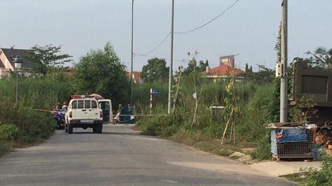 Phát hiện xác người đàn ông cháy đen tại bãi cỏ ảnh 2