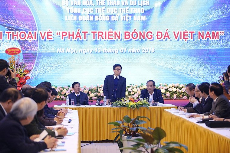 Phó Thủ tướng Vũ Đức Đam: 'Bóng đá Việt Nam có tiêu cực hay không?' ảnh 1