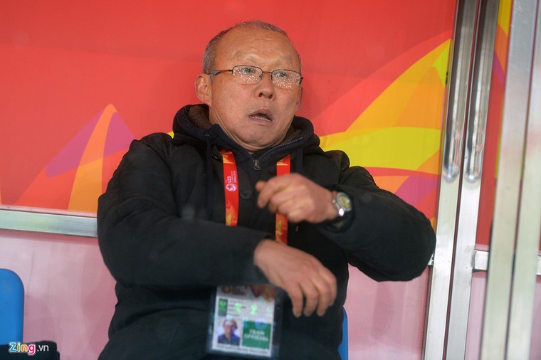 HLV Park Hang-seo: 'Với tư cách HLV trưởng, tôi muốn xin lỗi người hâm mộ' ảnh 1