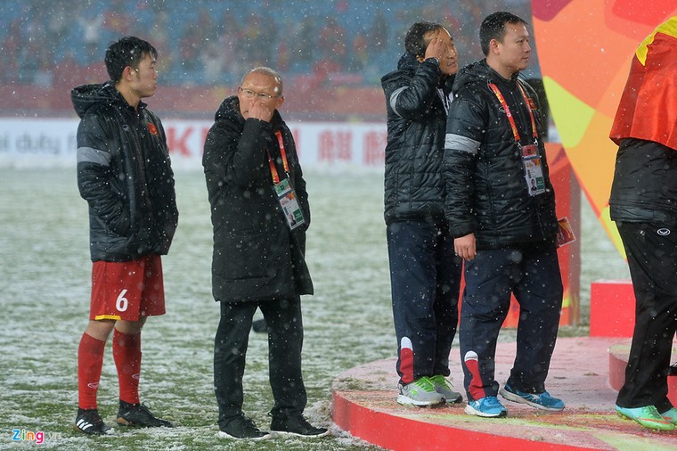 HLV Park Hang-seo: 'Với tư cách HLV trưởng, tôi muốn xin lỗi người hâm mộ' ảnh 3