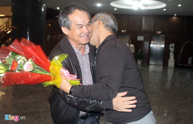 'Thầy' Park bất ngờ lên Gia Lai thăm bầu Đức ảnh 3