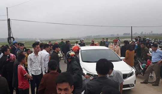 Hà Tĩnh: Cán bộ công an thừa nhận đâm chết người, dùng biển giả ảnh 2