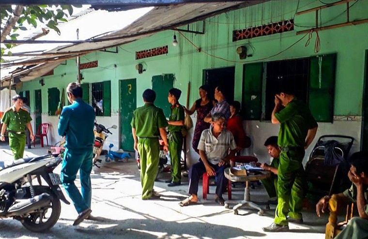 Vụ nổ hầm cầu tại Bình Dương: Người chồng bị bỏng nặng, tiên lượng xấu ảnh 1