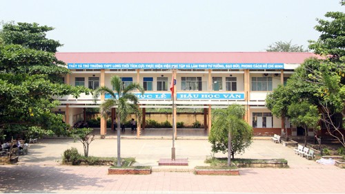 Cô giáo không giảng bài 3 tháng: 'Tôi ước sao em Song Toàn nói với tôi thôi' ảnh 1