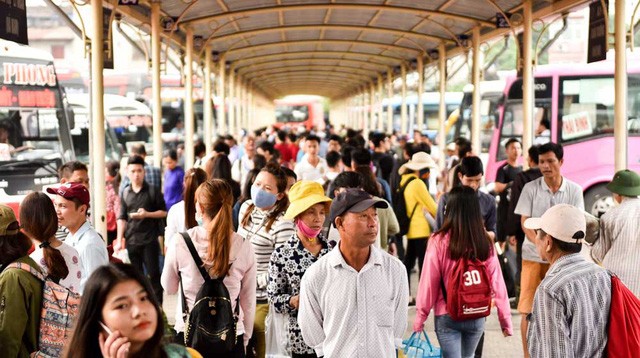 Người dân nghẹt thở rời khỏi Hà Nội trước kỳ nghỉ lễ ảnh 5