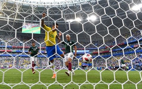 Hàng công thăng hoa, Brazil thắng thuyết phục trước Mexico ảnh 2