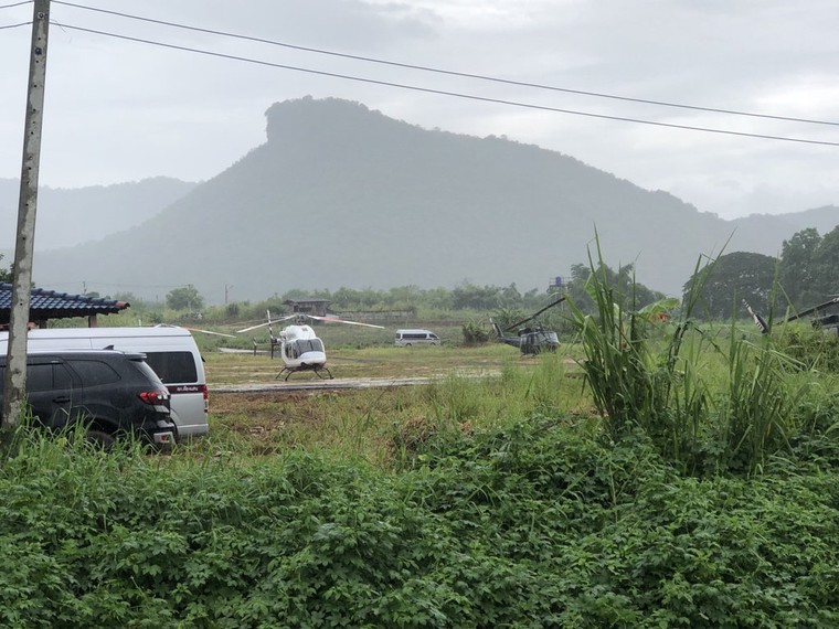 Toàn cảnh ngày đầu tiên giải cứu đội bóng mắc kẹt trong hang ảnh 9