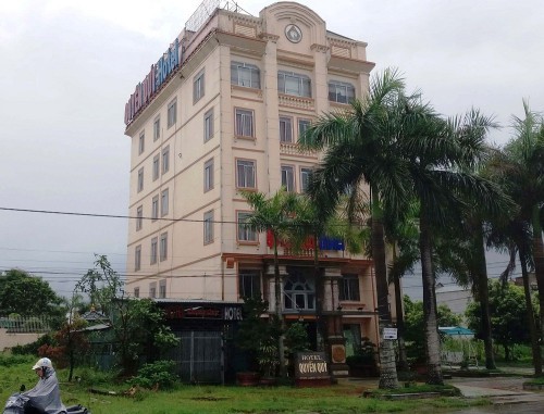 Tạm đình chỉ công tác cán bộ CSGT đi nhà nghỉ với cô giáo ảnh 1