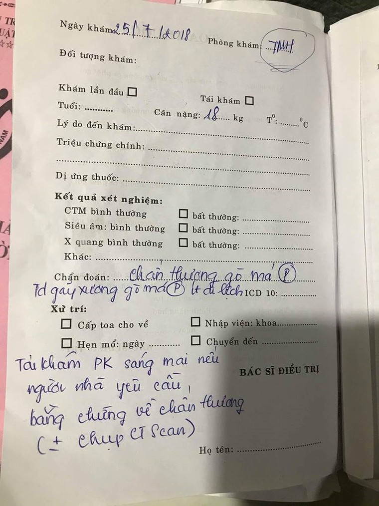 Vụ bé gái 5 tuổi bị bạo hành: Phát hiện cục máu bầm trong tai ảnh 1