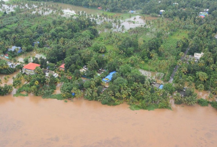 Ấn Độ: Gần 30 người thiệt mạng do mưa lũ nghiêm trọng tại bang Kerala ảnh 4