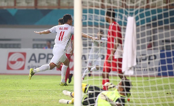 'Song Đức' tỏa sáng, Olympic Việt Nam giành quyền vào vòng 16 đội ASIAD 2018 ảnh 2