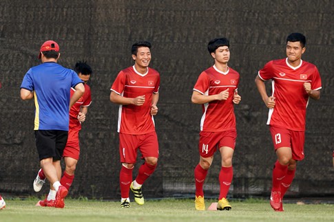 Đội tuyển Olympic Việt Nam: Đình Trọng bị căng cơ đùi, bỏ ngỏ khả năng ra sân ảnh 2