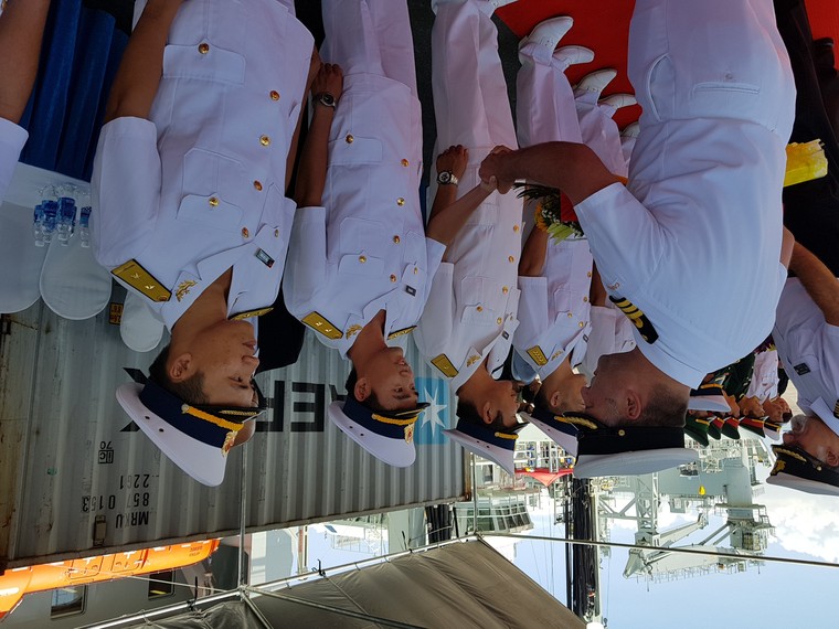 Tàu Hải quân Hoàng gia Canada thăm TP. Đà Nẵng ảnh 1