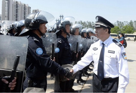 Quan lộ của ông Mạnh Hoành Vỹ: Ngôi sao băng trên trường quốc tế của Trung Quốc ảnh 1