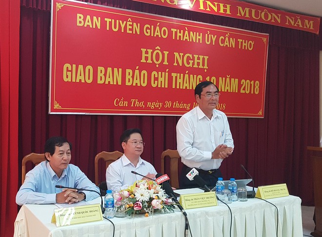 Chính quyền Cần Thơ chưa giải đáp uẩn khúc quanh vụ phạt người dân đổi ngoại tệ ảnh 1