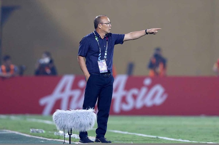 Truyền thông quốc tế: 'Tài sản lớn nhất của ĐT Việt Nam là hàng thủ không thể xuyên phá' ảnh 1