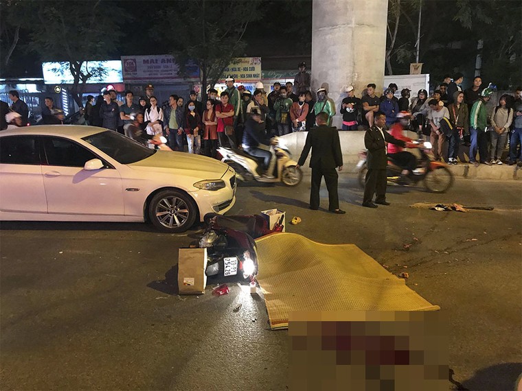 Người đi đường kể lại cảnh tượng nữ sinh bị xe buýt cán tử vong ảnh 1