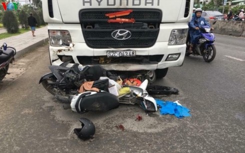 Tai nạn thảm khốc tại Long An: Thêm 1 nạn nhân tử vong trong bệnh viện ảnh 1