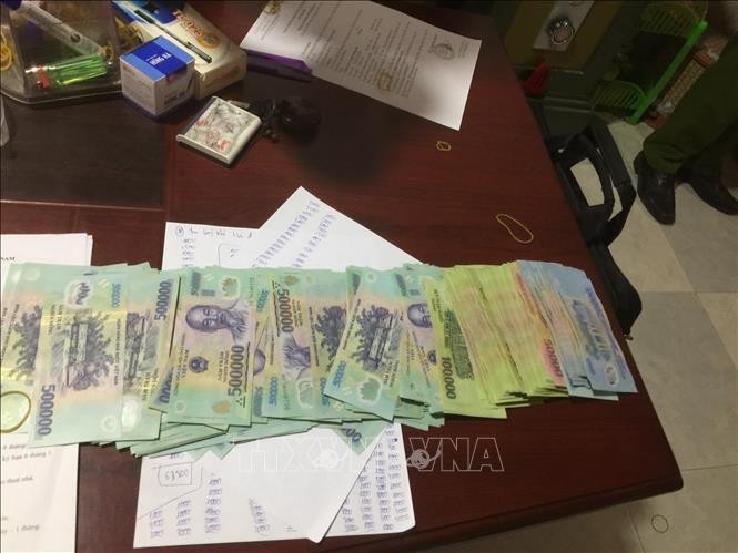 Đột kích 15 chi nhánh cho vay nặng lãi, thu giữ hàng nghìn hồ sơ vay nợ ảnh 1