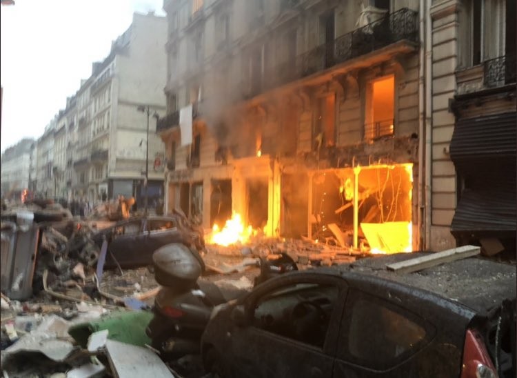 Pháp: Nổ lớn tại thủ đô Paris khiến hàng chục người bị thương ảnh 2