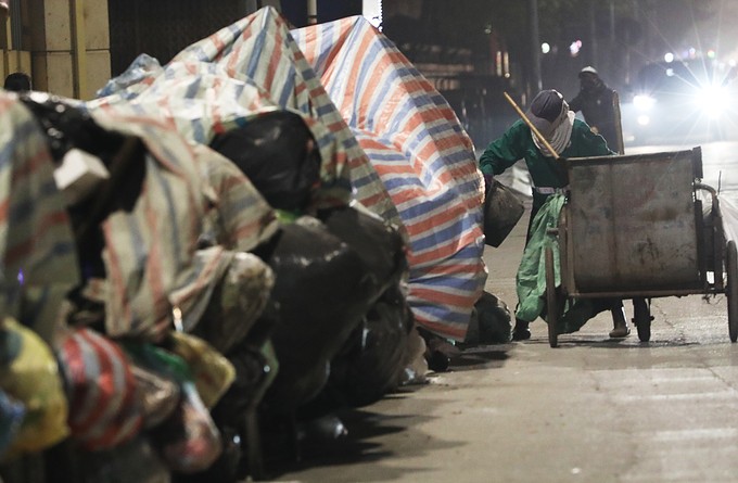 Người dân chấp thuận mở đường cho xe chở rác vào khu xử lý Nam Sơn ảnh 3