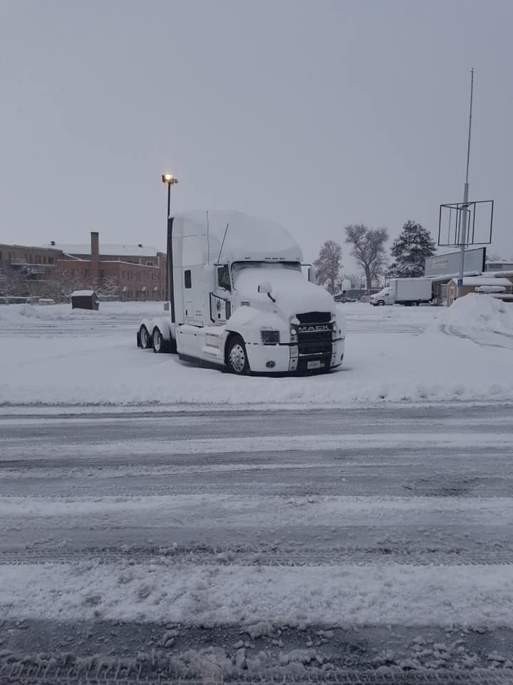 Bão tuyết 'càn quét' 39 bang của nước Mỹ ảnh 1