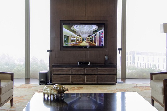 Ảnh: Phòng Tổng thống 'đắt nhất Hà Nội' nơi ông Trump đang lưu trú ảnh 4