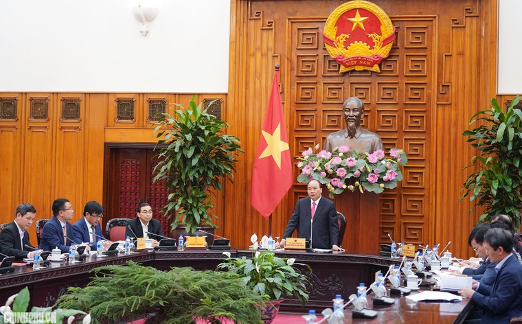 Thủ tướng họp về phát triển công nghiệp ô tô ảnh 1